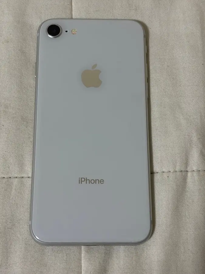 iPhone 8 SIMフリー（初期化済み）の買取実績写真2